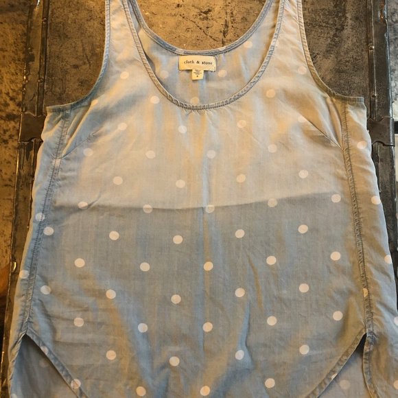 Cloth & Stone Chambray Tank - Picture 4 of 5